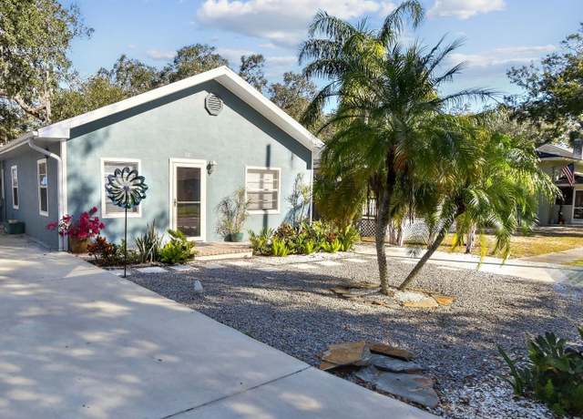 Property at 605 E Spruce St, Tarpon Springs, FL 34689, 3 beds, 1.5 baths