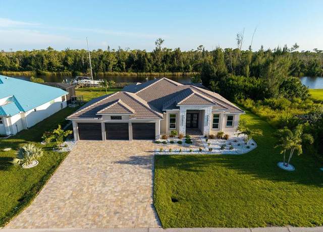 Property at 16622 Liggett Cir, Port Charlotte, FL 33981, 3 beds, 3.5 baths