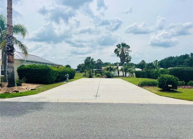 Property at 9450 SE 47th Way, Webster, FL 33597