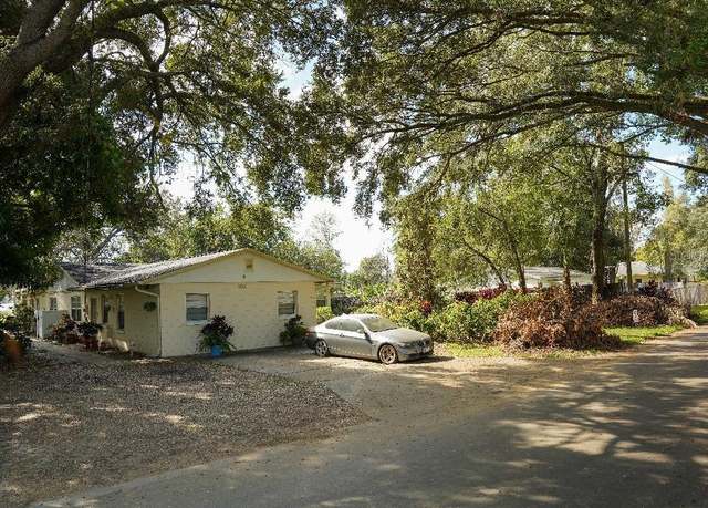 Property at 3910 W Washington St, Orlando, FL 32805, 5 beds, 3 baths