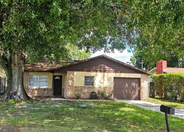 Property at 141 Varner Dr SW, Winter Haven, FL 33880, 3 beds, 2 baths