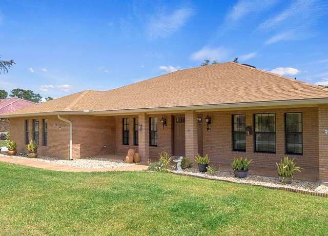 Property at 1439 Waterview Dr, Deltona, FL 32738, 3 beds, 2 baths