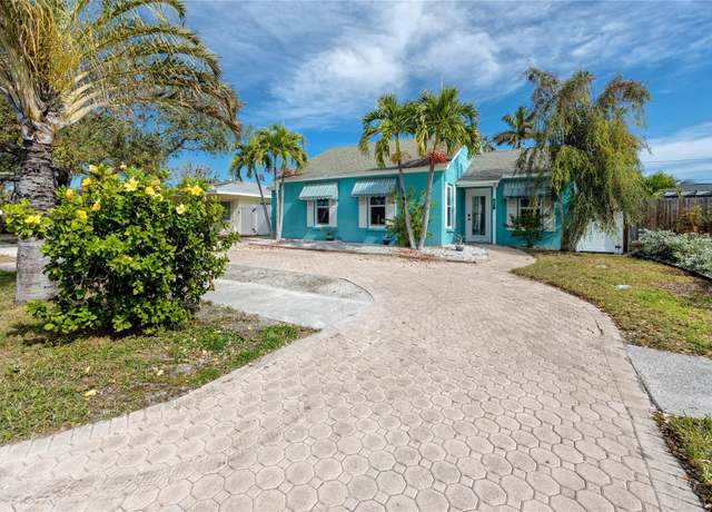 Property at 815 Lantana Ave, Clearwater Beach, FL 33767, 3 beds, 1 bath