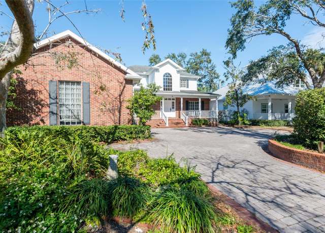 Property at 4315 W Cleveland St, Tampa, FL 33609, 4 beds, 3.5 baths