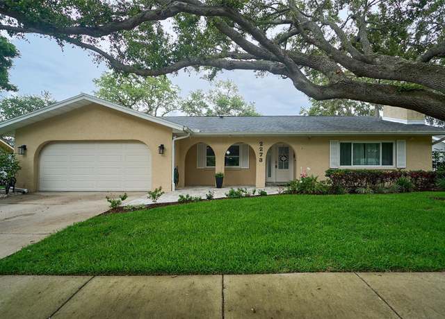 Property at 2273 Willowbrook Dr, Clearwater, FL 33764, 4 beds, 2 baths
