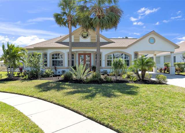 Property at 4624 Blue Marlin Dr, Bradenton, FL 34208, 3 beds, 2.5 baths
