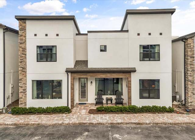 Property at 235 Villa Domani Cir, Davenport, FL 33896, 4 beds, 3 baths