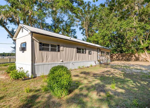 Property at 15986 SE 103rd Ter, Summerfield, FL 34491, 3 beds, 2 baths