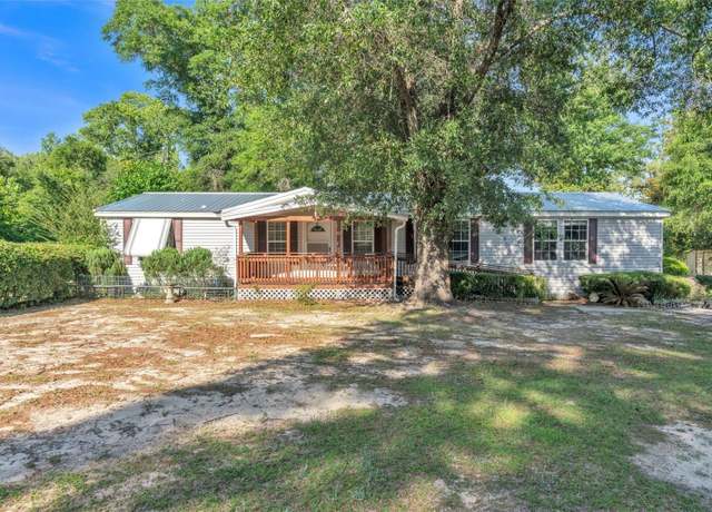 Property at 3590 Peanut Rd, Cottondale, FL 32431, 3 beds, 2 baths