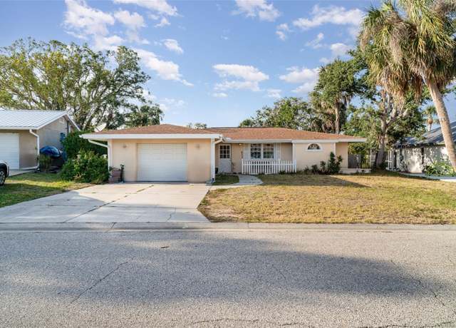 Property at 504 Casas Bonitas Dr, Nokomis, FL 34275, 3 beds, 2 baths