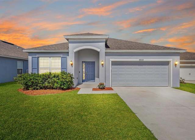 Property at 3532 Yarian Dr, Haines City, FL 33844, 5 beds, 2 baths