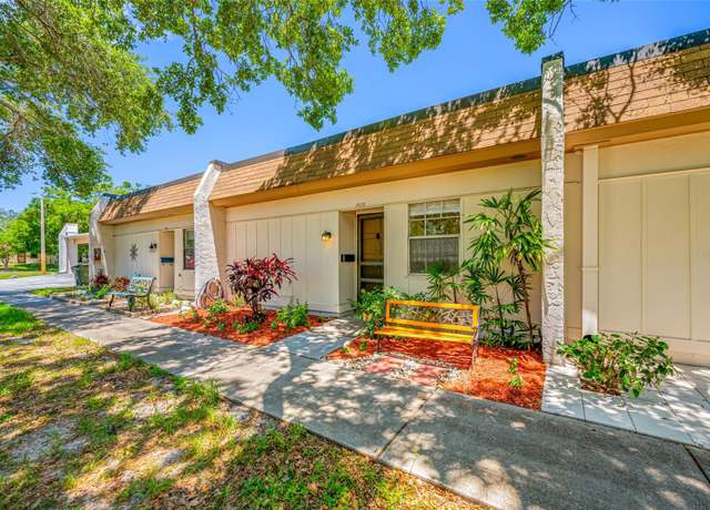 Property at 2928 Feather Dr, Clearwater, FL 33759, 1 bed, 1 bath