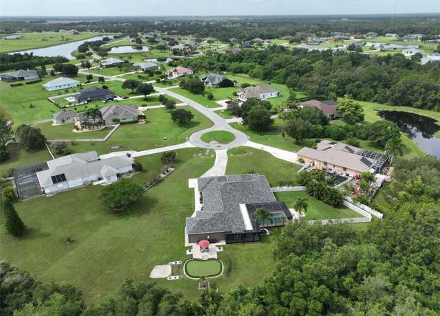 Property at 17706 Bridlewood Ct, Parrish, FL 34219, 4 beds, 3 baths