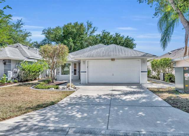 Property at 5614 King James Ave, Leesburg, FL 34748, 3 beds, 2 baths