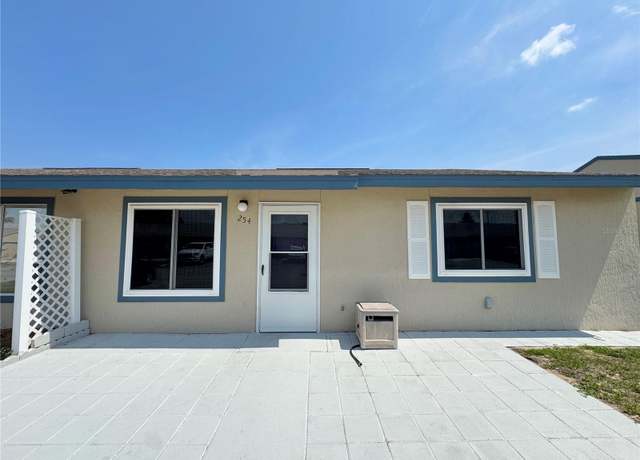 Property at 254 Winter Ridge Blvd #254, Winter Haven, FL 33881, 3 beds, 2 baths