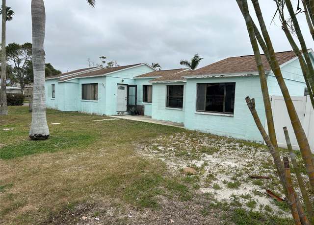Property at 205 163rd Ave, Redington Beach, FL 33708, 2 beds, 1.5 baths