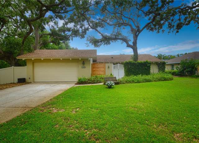 Property at 13878 Oak Forest Blvd N, Seminole, FL 33776, 3 beds, 2 baths