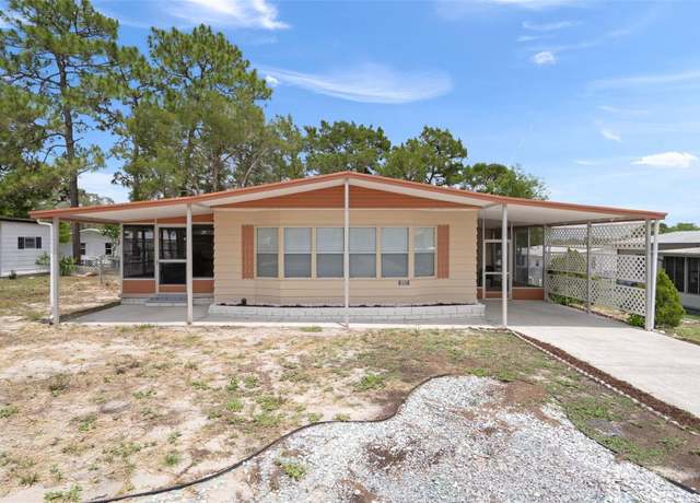 Property at 8006 Mission St, Brooksville, FL 34613, 2 beds, 2 baths
