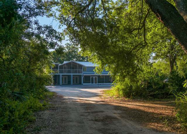 Property at 655 N Clermont Rd, Venice, FL 34292, 4 beds, 4 baths