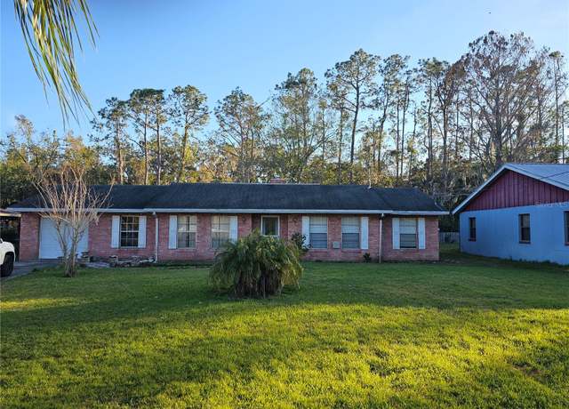 Property at 29 Lonesome Pine Trl, Yalaha, FL 34797, 3 beds, 2 baths