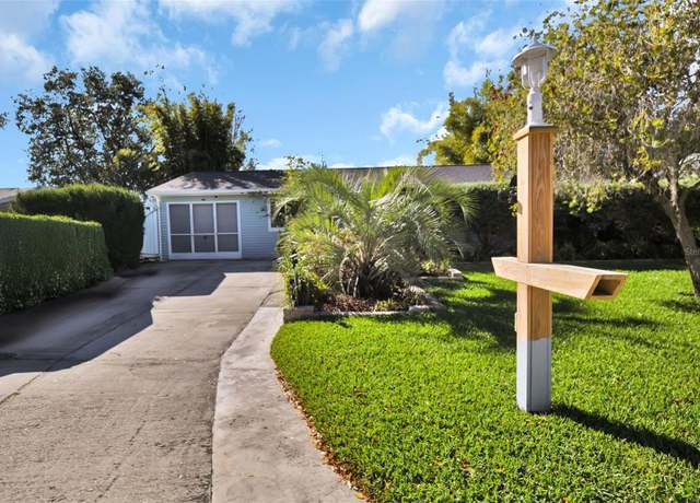 Property at 10958 SW 86th Ct, Ocala, FL 34481, 2 beds, 2 baths