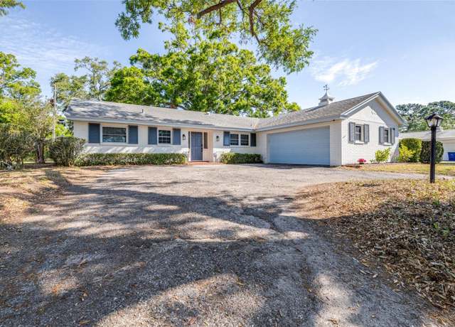 Property at 2244 Glenmoor Rd N, Clearwater, FL 33764, 4 beds, 2 baths