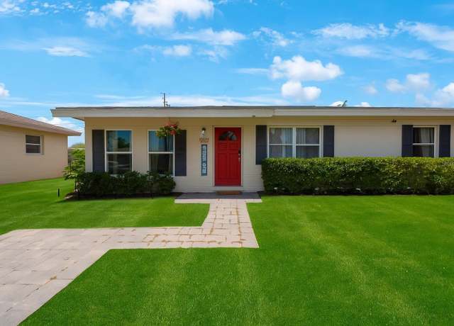 Property at 8339 75th Ave, Seminole, FL 33777, 3 beds, 2 baths