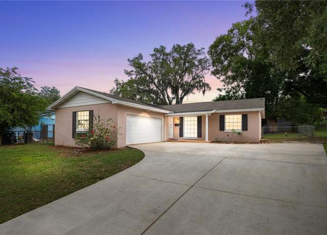 Property at 5820 Indian Hill Rd, Orlando, FL 32808, 3 beds, 2 baths