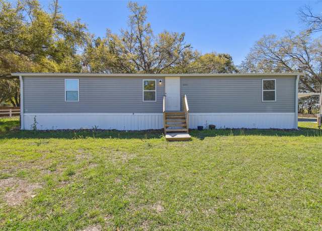 Property at 39510 Sunburst Dr, Dade City, FL 33525, 3 beds, 2 baths