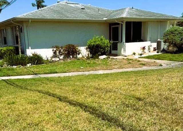 Property at 1903 Canterbury Ln Unit B2, Sun City Center, FL 33573, 2 beds, 2 baths