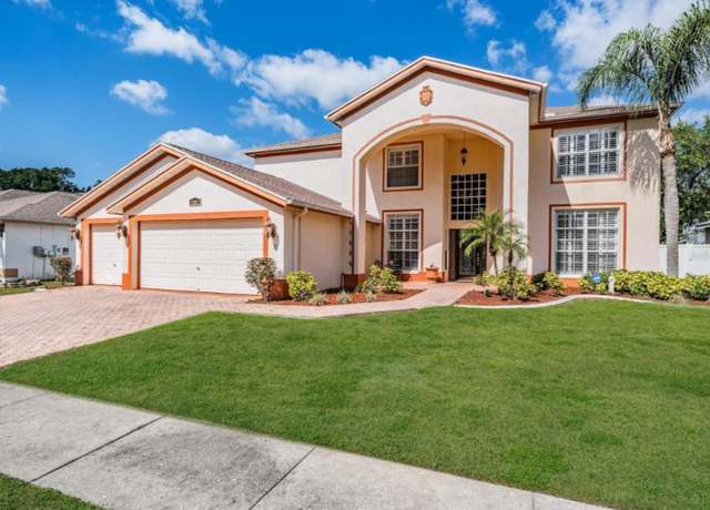 Property at 10003 Vista Pointe Dr, Tampa, FL 33635, 5 beds, 3 baths