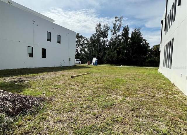 Property at 3209 Serenity Estates Ln, Tampa, FL 33611