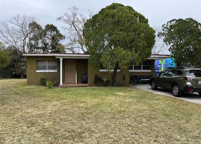 Property at 110 Country Club Cir, Sanford, FL 32771, 3 beds, 2 baths