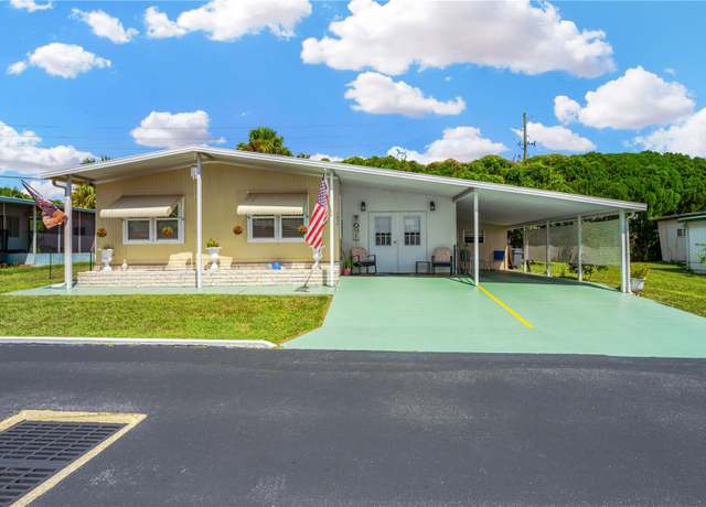 Property at 7048 EL Meyers St, Zephyrhills, FL 33541, 2 beds, 2 baths