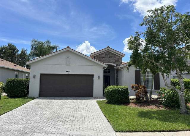 Property at 4407 67th St E, Bradenton, FL 34203, 3 beds, 3 baths