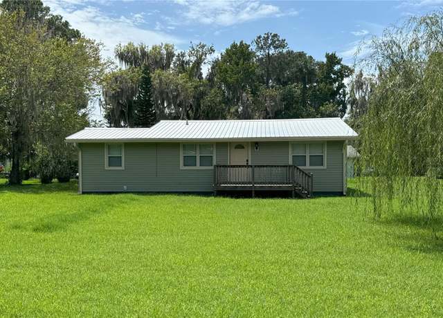 Property at 111 Elvira St, Crescent City, FL 32112, 3 beds, 2 baths