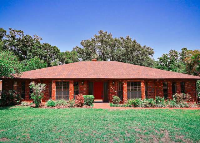 Property at 4428 Sugartree Dr E, Lakeland, FL 33813, 4 beds, 3 baths