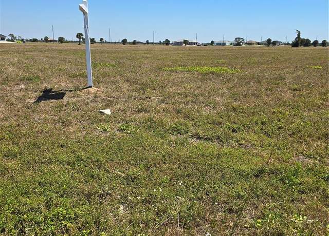 Property at 2 Bluebonnett Dr, Placida, FL 33946