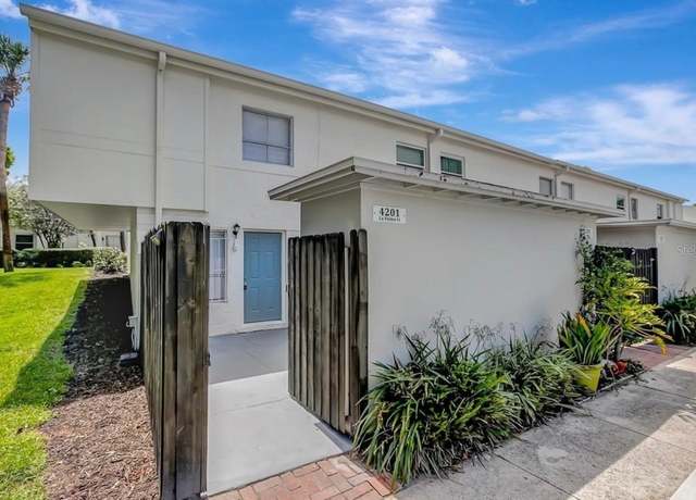 Property at 4201 LA Palma Ct, Tampa, FL 33611, 3 beds, 1.5 baths