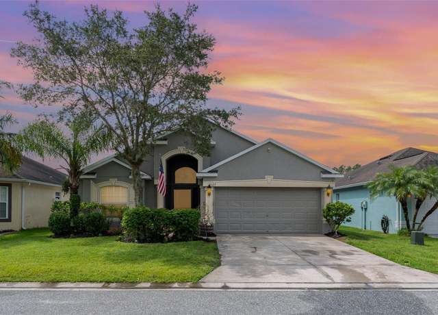 Property at 7127 Cedarcrest Blvd, Lakeland, FL 33801, 4 beds, 3 baths
