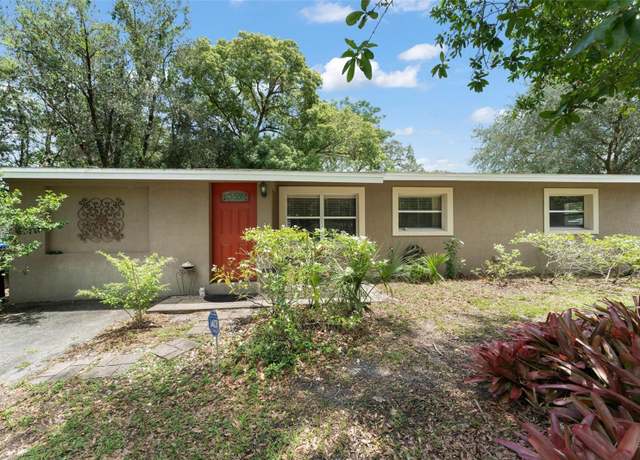 Property at 17 S Aurora Dr, Apopka, FL 32703, 2 beds, 2 baths