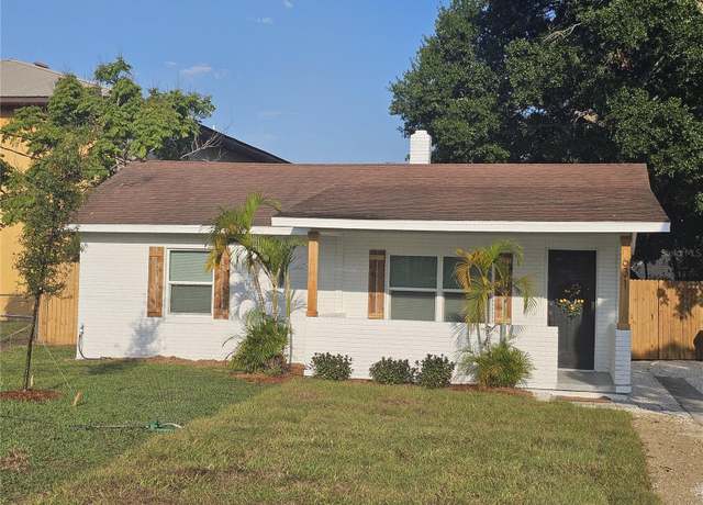 Property at 631 Julia St SE, Winter Haven, FL 33880, 2 beds, 1 bath