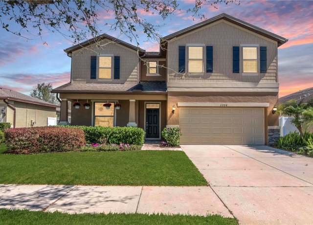 Property at 2208 Landside Dr, Valrico, FL 33594, 4 beds, 2.5 baths