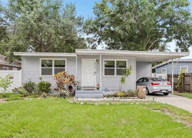 Property at 1015 13th Ave NW, Largo, FL 33770, 2 beds, 2 baths