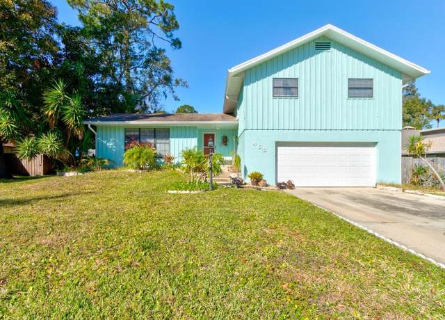 Property at 453 Merrimac Dr, Port Orange, FL 32127, 3 beds, 2.5 baths