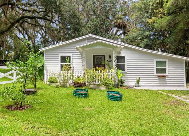 Property at 6025 Avenue J, Mc Intosh, FL 32664, 2 beds, 2 baths