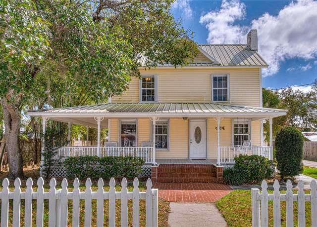 Property at 208 Mary Ave, New Smyrna Beach, FL 32168, 5 beds, 3 baths