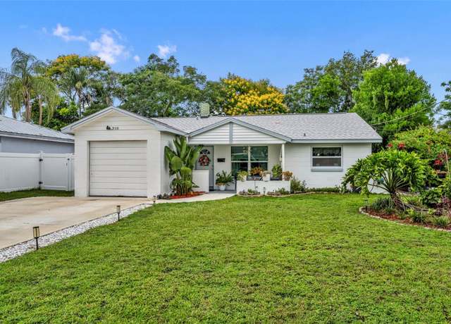 Property at 310 S Lakewood Dr, Orlando, FL 32803, 2 beds, 1 bath