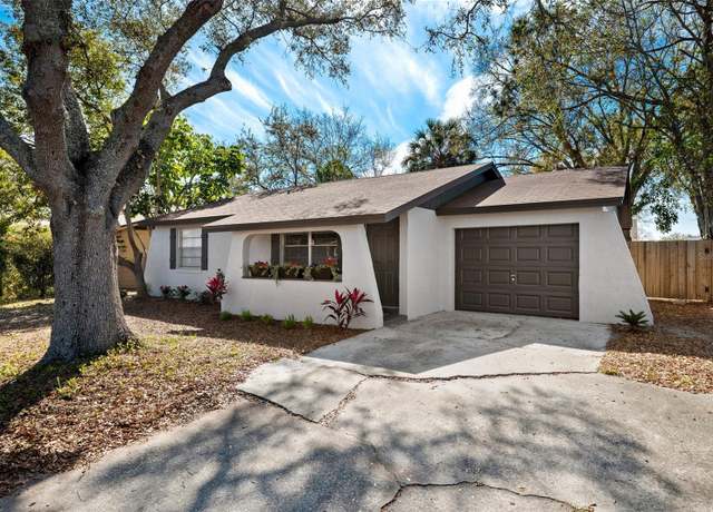 Property at 10108 Hunters Point Ct, Tampa, FL 33615, 3 beds, 2 baths