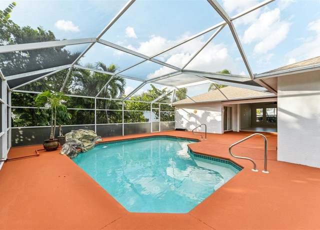 Property at 926 SW 37th St, Cape Coral, FL 33914, 3 beds, 2 baths